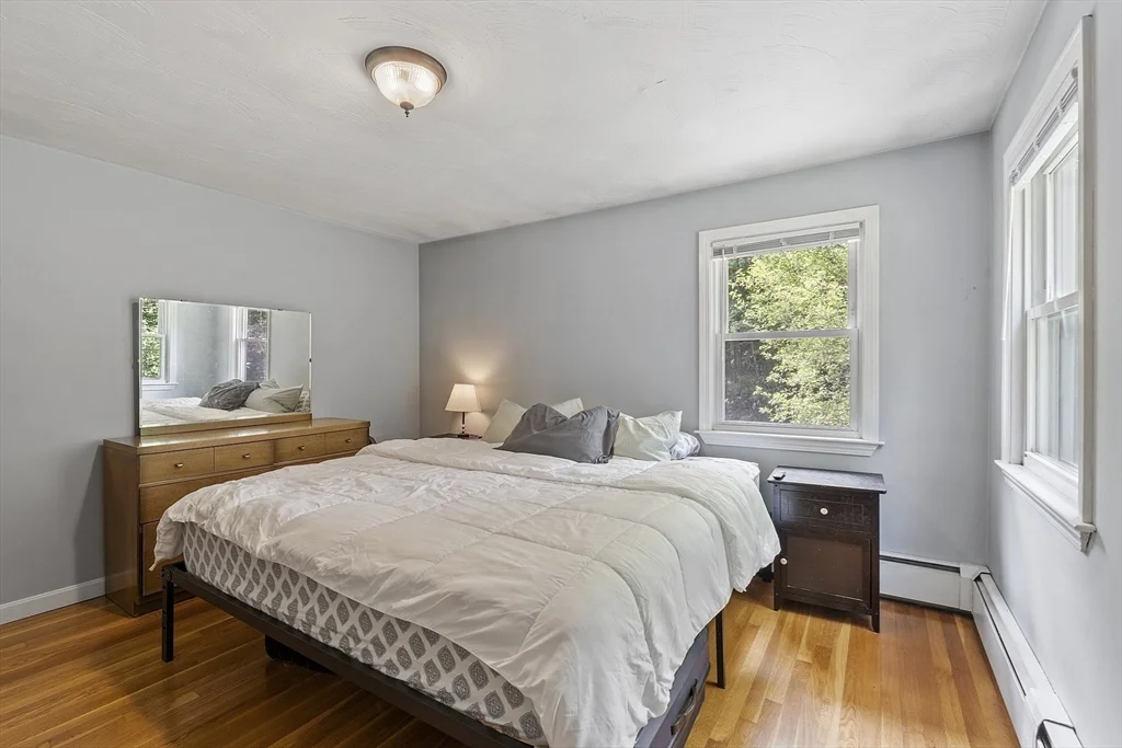 3 bed, 1 bath apartment for rent at 6 Mackin St, Hudson — photo 13 of 35