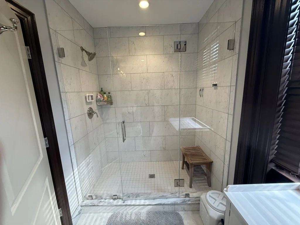 1 bed, 1 bath apartment for rent at 6 Main St Ext Unit 621, Downtown — photo 20 of 28