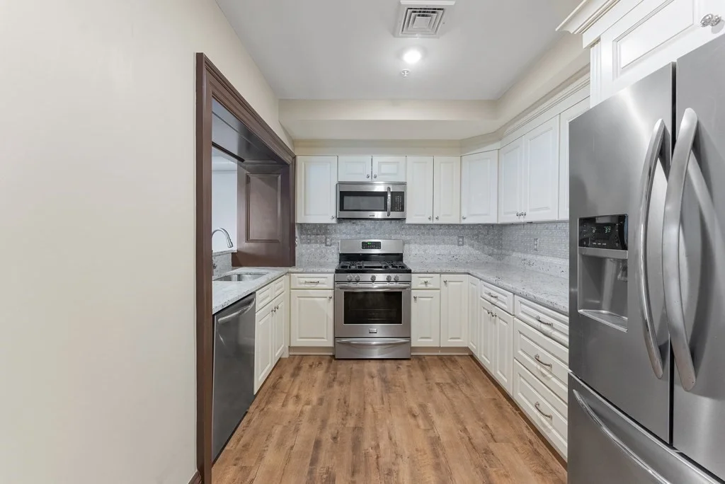 1 bed, 1 bath apartment for rent at 6 Main St Ext Unit 622, Downtown — photo 6 of 18