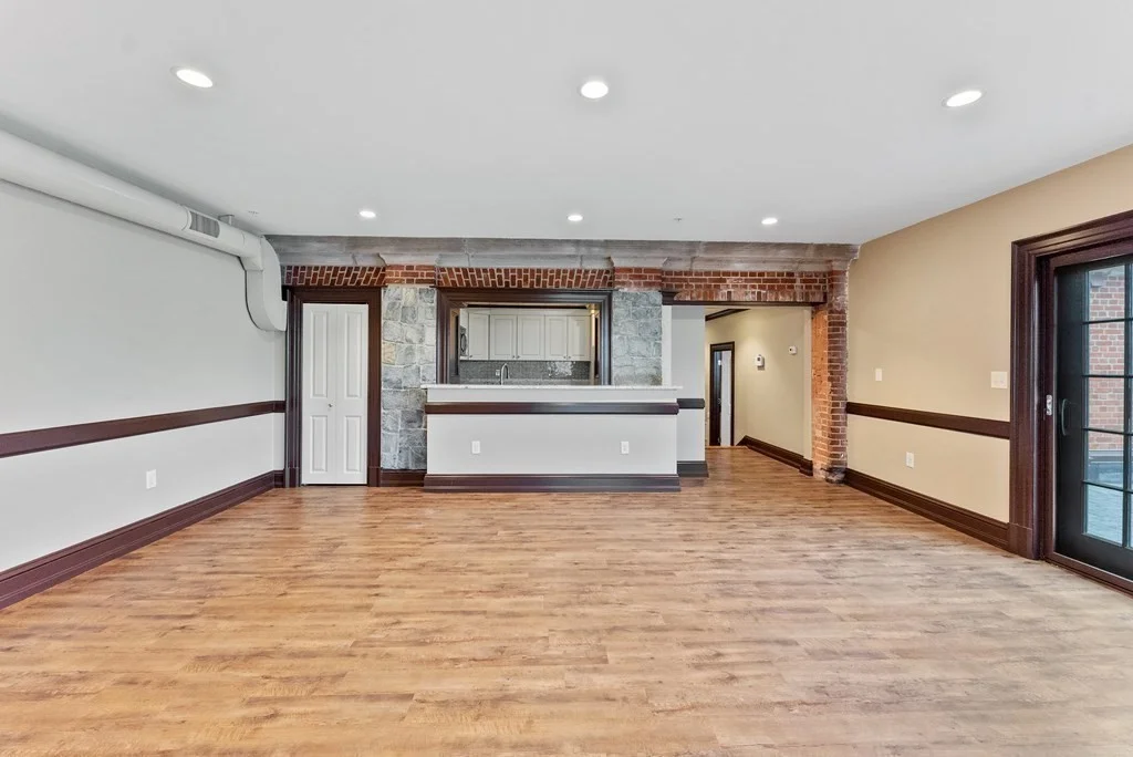 1 bed, 1 bath apartment for rent at 6 Main St Ext Unit 622, Downtown — photo 3 of 18