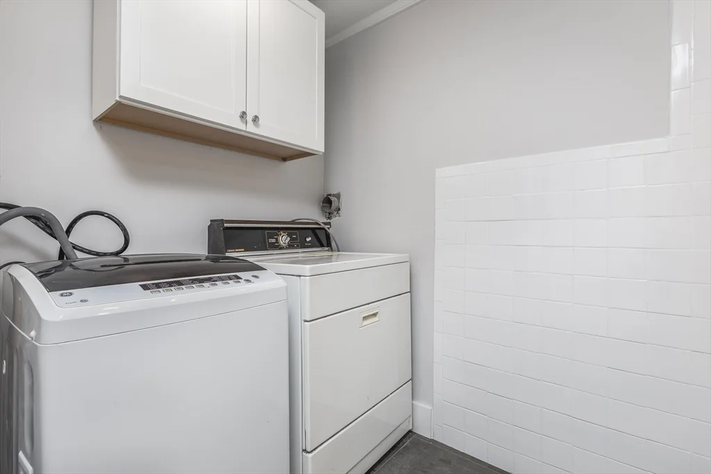 2 bed, 2 bath apartment for rent at 6 Maple Ave Unit 1, Swampscott — photo 16 of 20