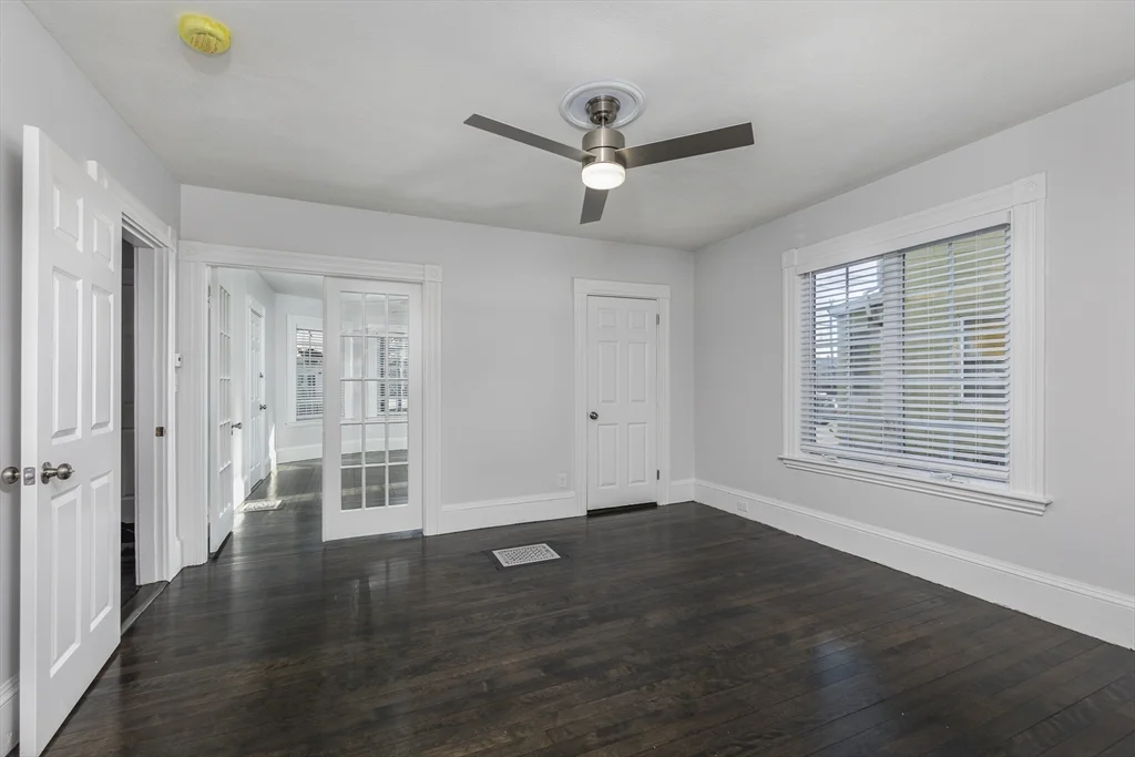 2 bed, 2 bath apartment for rent at 6 Maple Ave Unit 1, Swampscott — photo 7 of 20