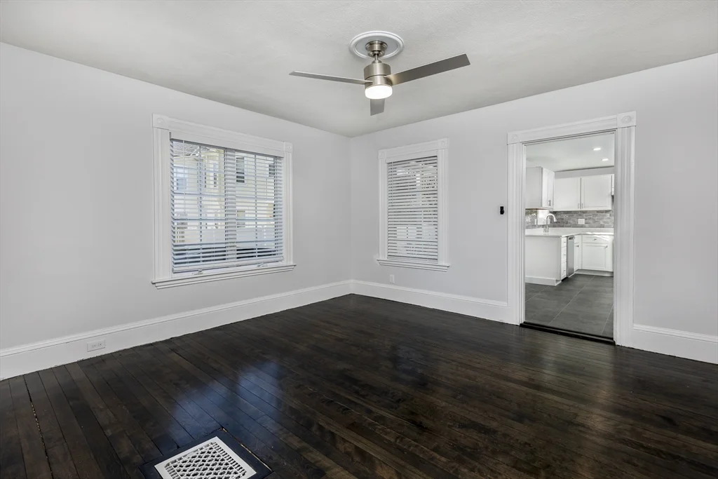 2 bed, 2 bath apartment for rent at 6 Maple Ave Unit 1, Swampscott — photo 8 of 20