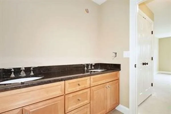 4 bed, 3 bath apartment for rent at 6 Maple Way Unit 6, Boylston — photo 18 of 24