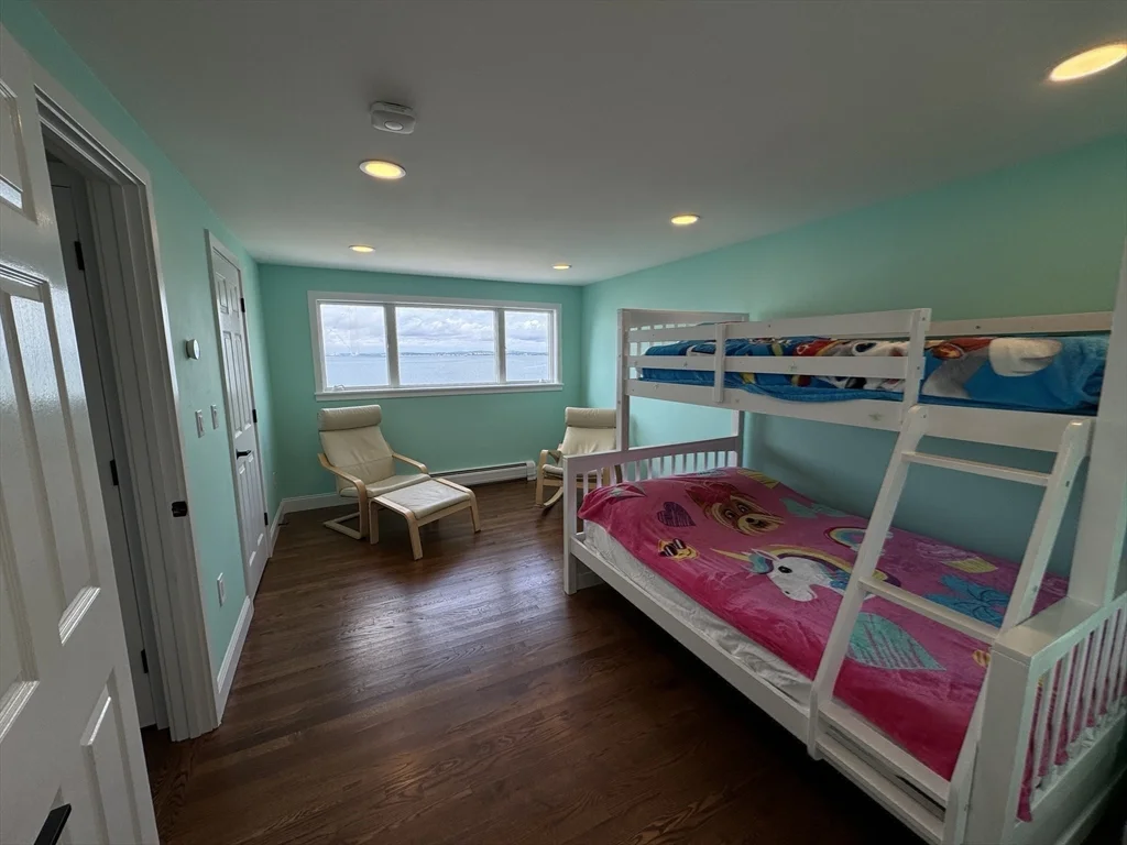 3 bed, 3 bath apartment for rent at 6 Marina Dr Unit 6, Hull — photo 22 of 33