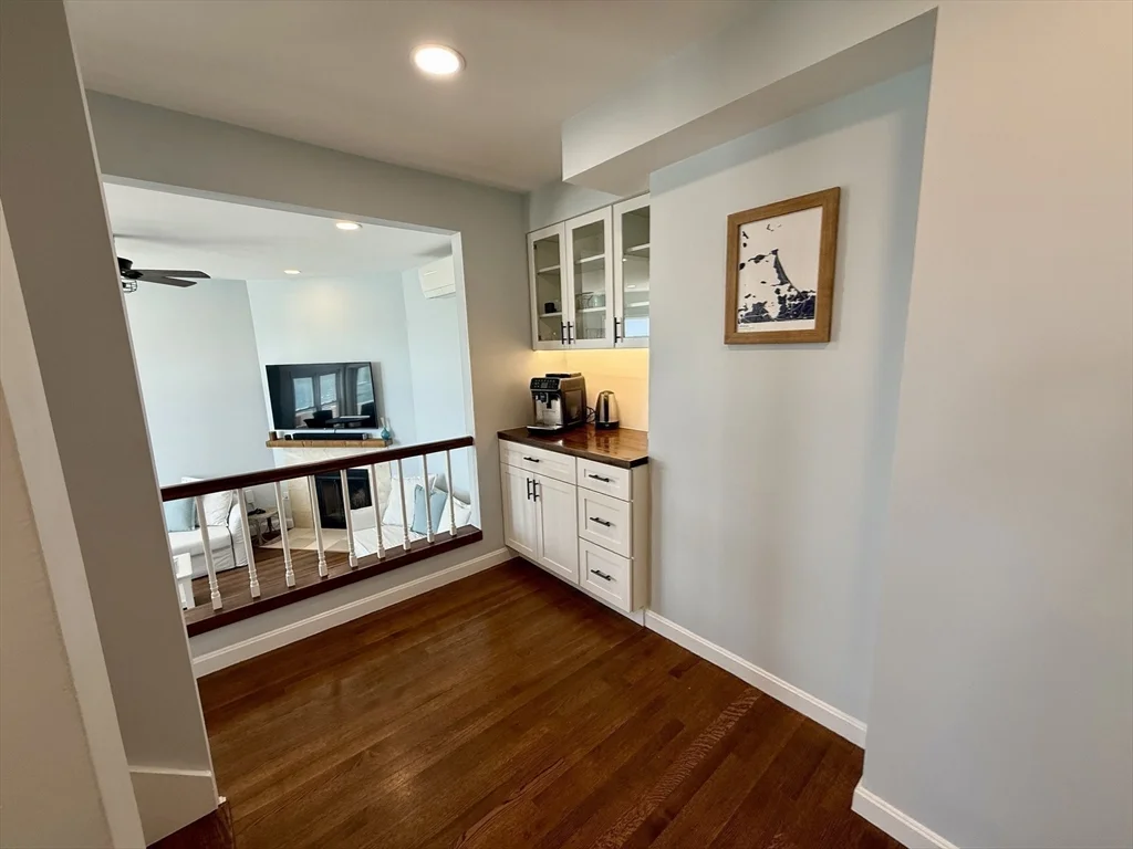 3 bed, 3 bath apartment for rent at 6 Marina Dr Unit 6, Hull — photo 18 of 33