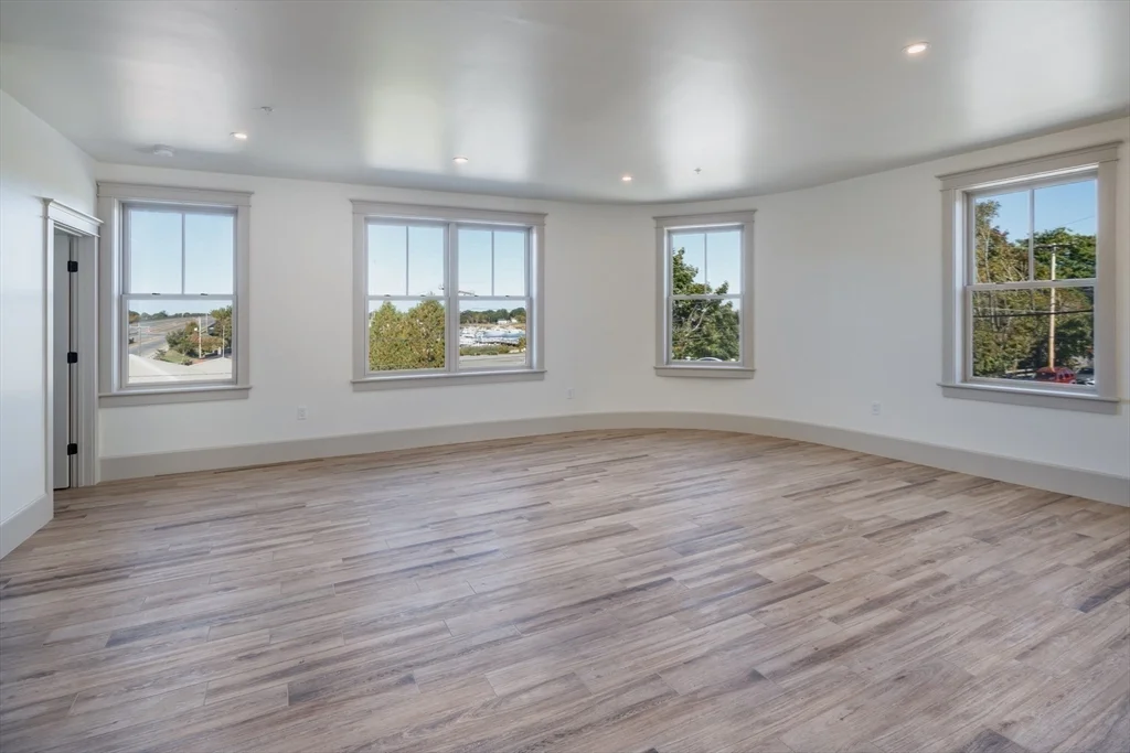 2 bed, 2 bath apartment for rent at 6 Market St Unit 201, Newburyport — photo 14 of 30