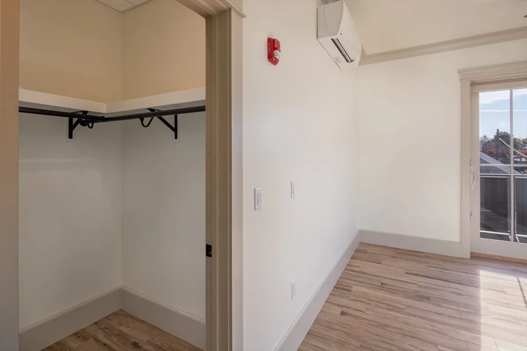 2 bed, 2 bath apartment for rent at 6 Market Unit 3, Newburyport — photo 14 of 16