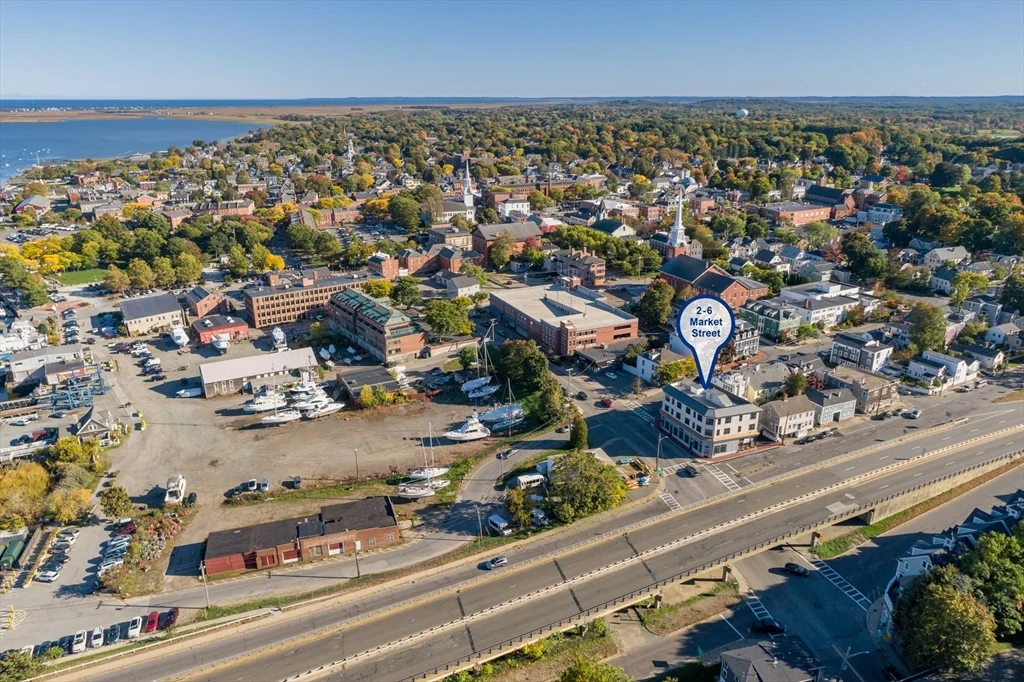 3 bed, 2 bath apartment for rent at 6 Market Unit 4, Newburyport — photo 4 of 27