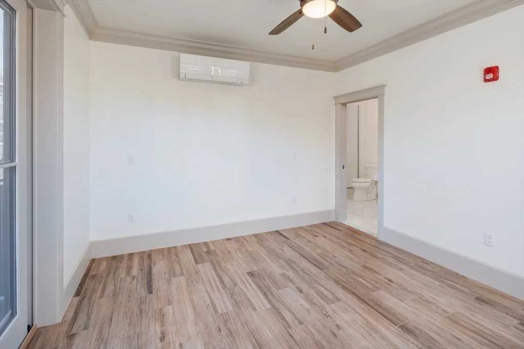 3 bed, 2 bath apartment for rent at 6 Market Unit 4, Newburyport — photo 23 of 27