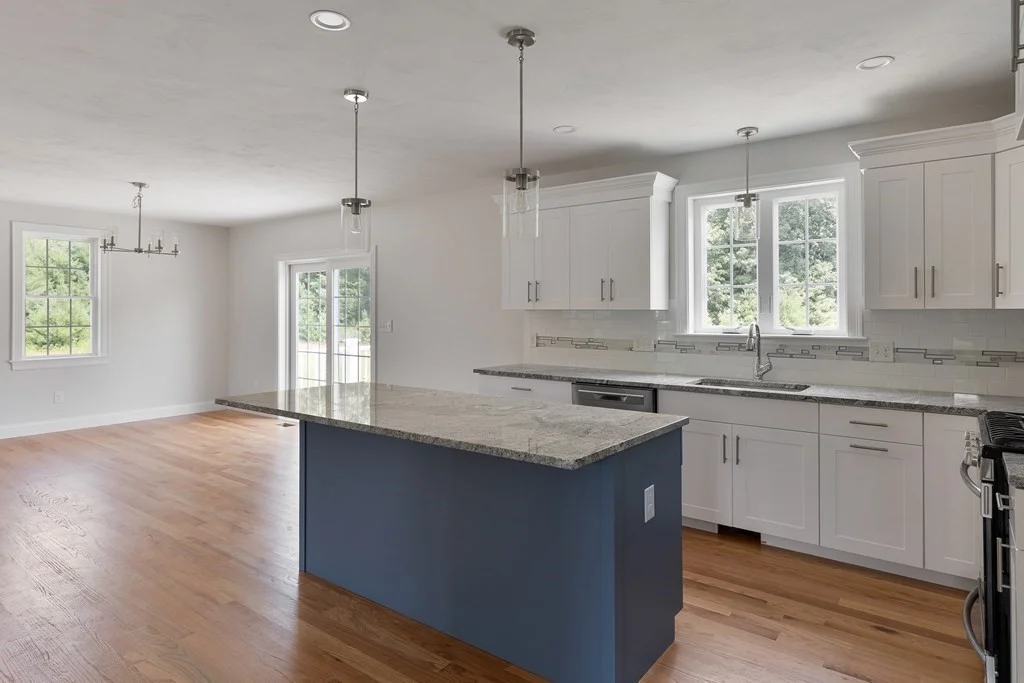 4 bed, 2 bath apartment for rent at 6 May Rd, Millis — photo 7 of 19