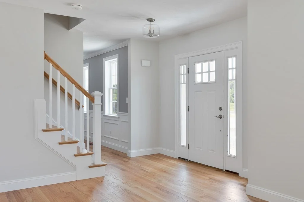 4 bed, 2 bath apartment for rent at 6 May Rd, Millis — photo 3 of 19