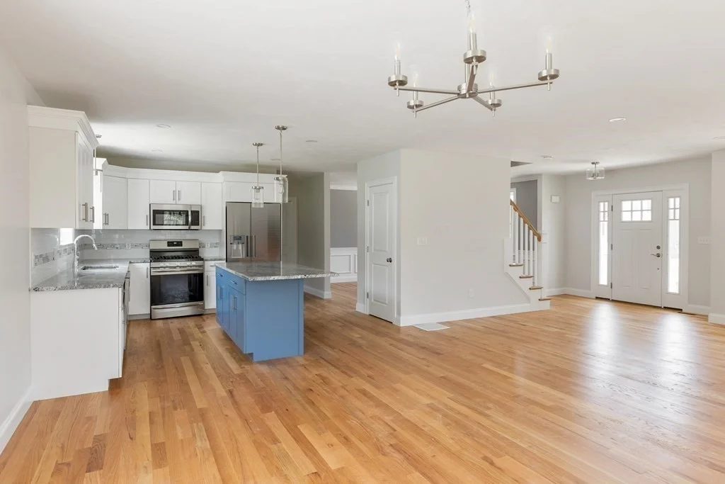 4 bed, 2 bath apartment for rent at 6 May Rd, Millis — photo 6 of 19