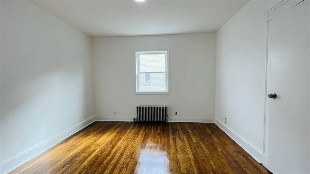 4 bed, 1 bath apartment for rent at 6 Meacham St Unit 1, Somerville — photo 5 of 8