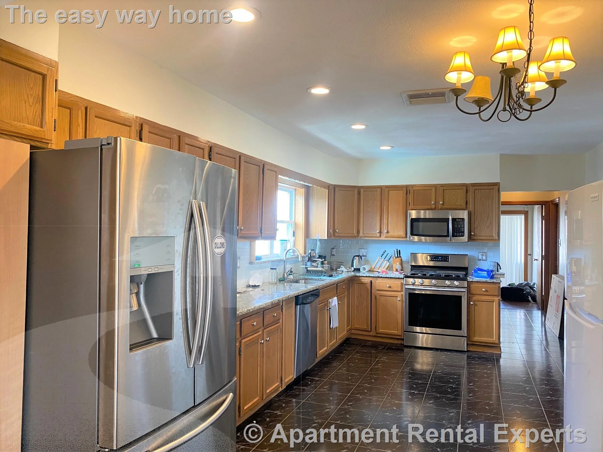3 bed, 1 bath apartment for rent at 6 Meacham St Unit 2, Autumn Hill — photo 3 of 13