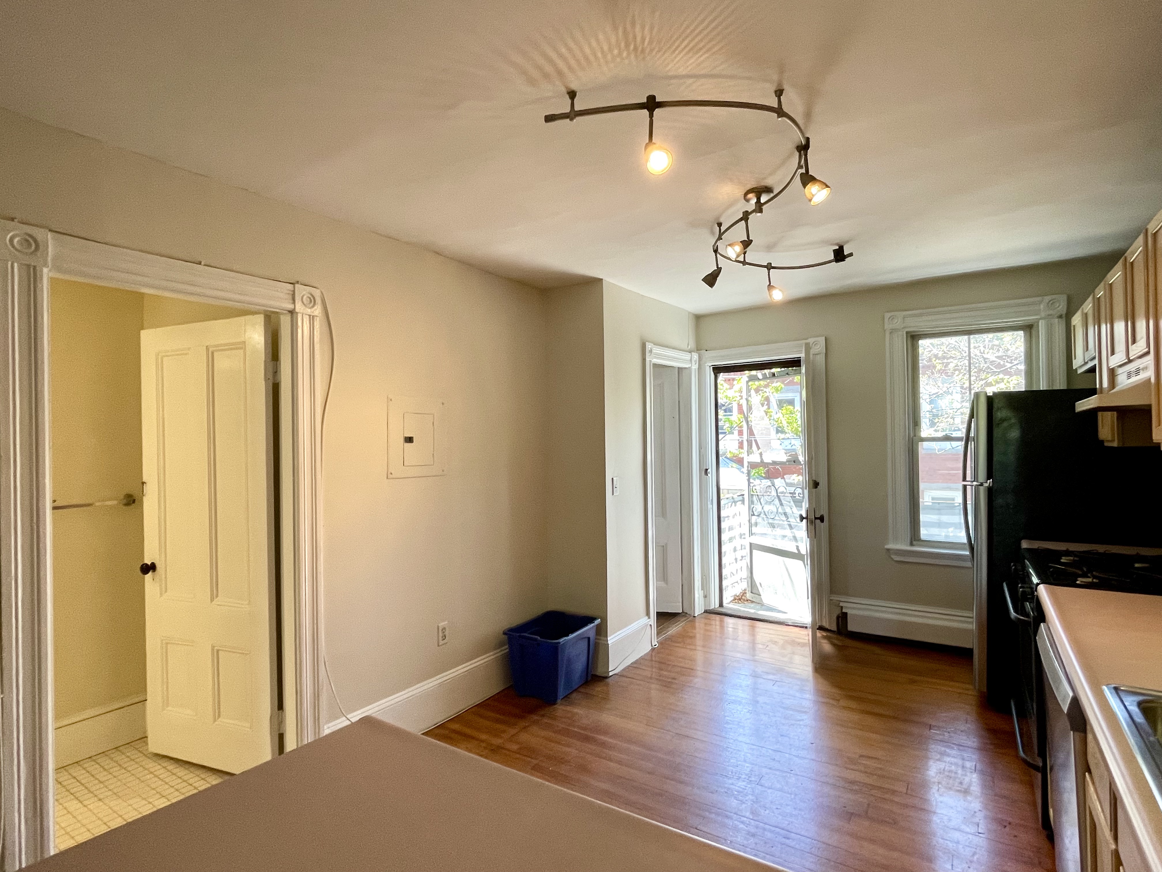 2 bed, 1 bath apartment for rent at 6 Mead St Unit 2A, Lower Allston — photo 16 of 16