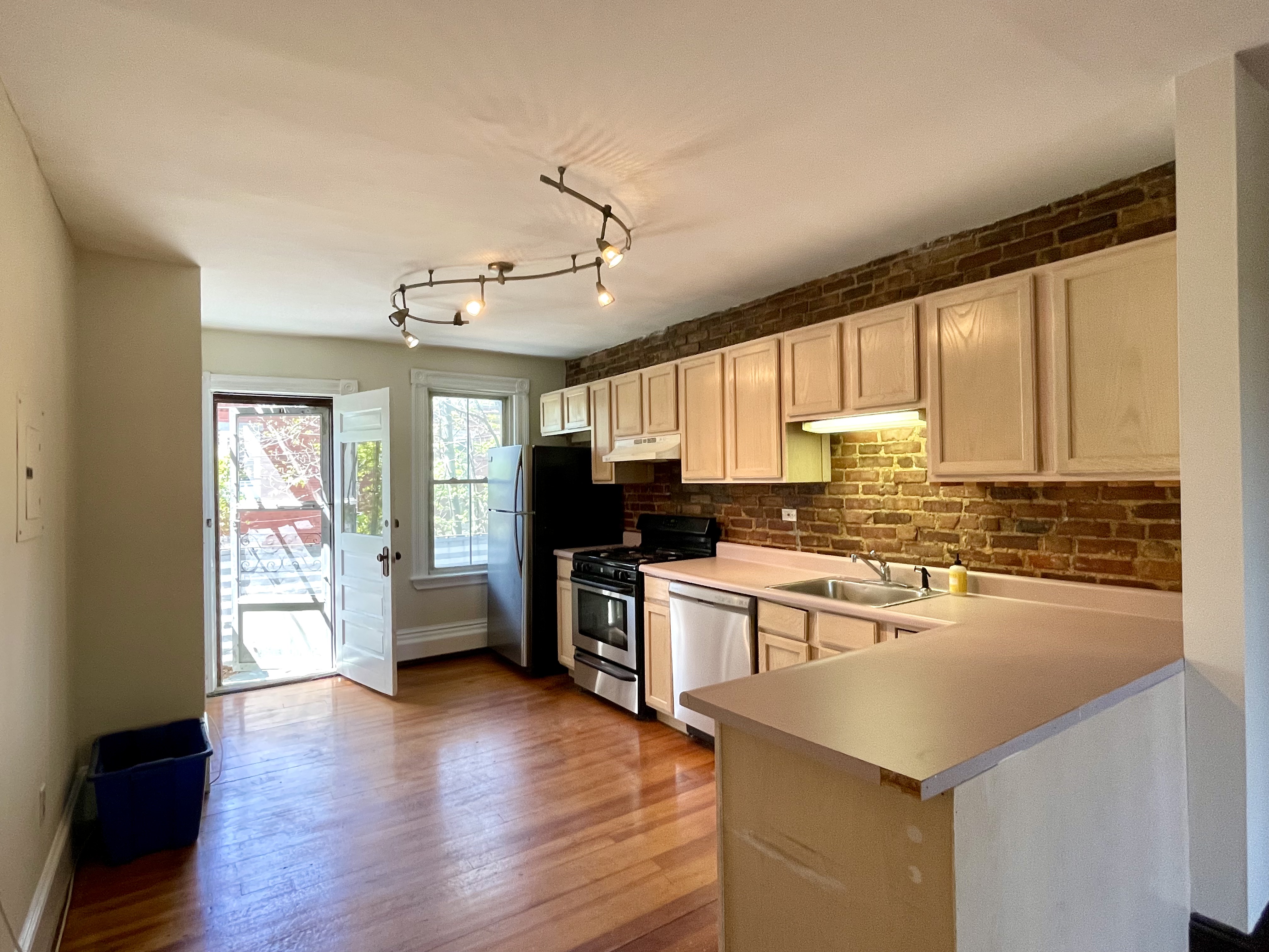 2 bed, 1 bath apartment for rent at 6 Mead St Unit 2A, Lower Allston — photo 15 of 16