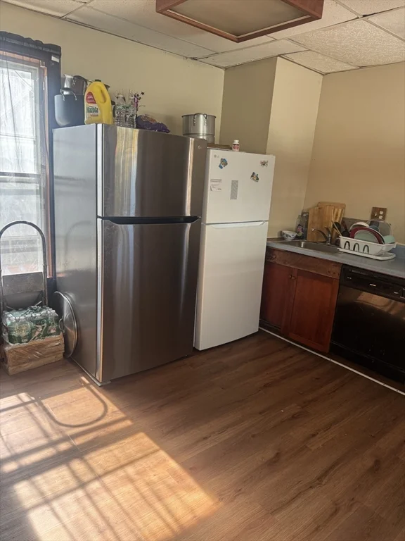 4 bed, 1 bath apartment for rent at 6 Minot St Unit 6, Lynn — photo 3 of 10