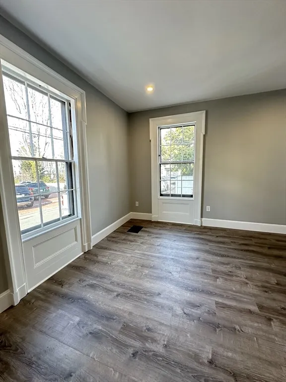 Studio bed, 1 bath apartment for rent at 6 Monroe St Unit 102, Salem — photo 3 of 8