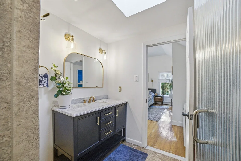 3 bed, 2 bath apartment for rent at 6 Montaup Rd Unit 6, Sharon — photo 16 of 35