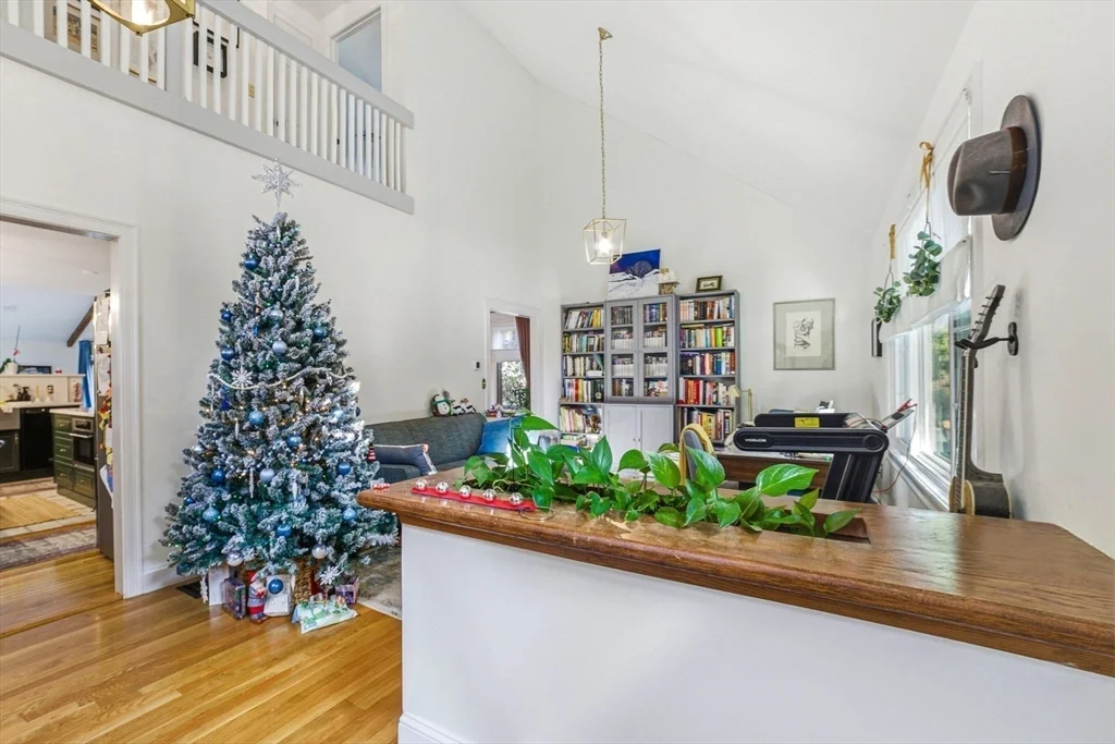 3 bed, 2 bath apartment for rent at 6 Montaup Rd Unit 6, Sharon — photo 3 of 35