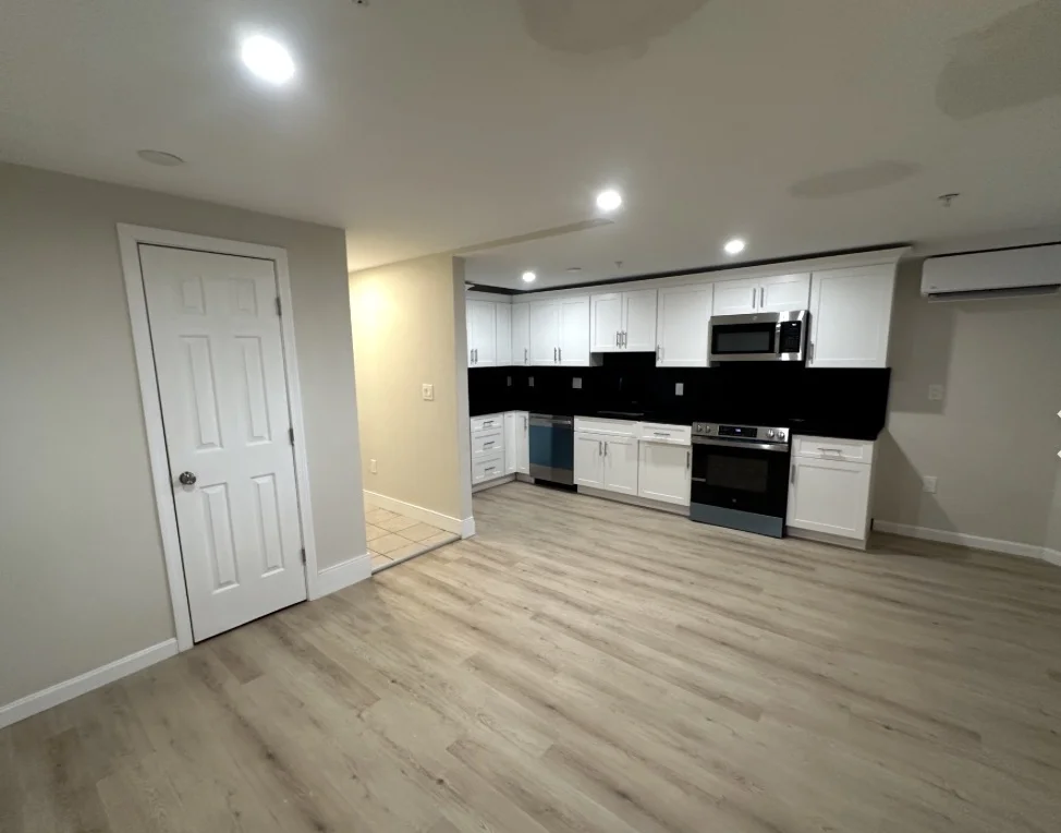 1 bed, 1 bath apartment for rent at 6 Moreland St Unit A, Roxbury — photo 1 of 9