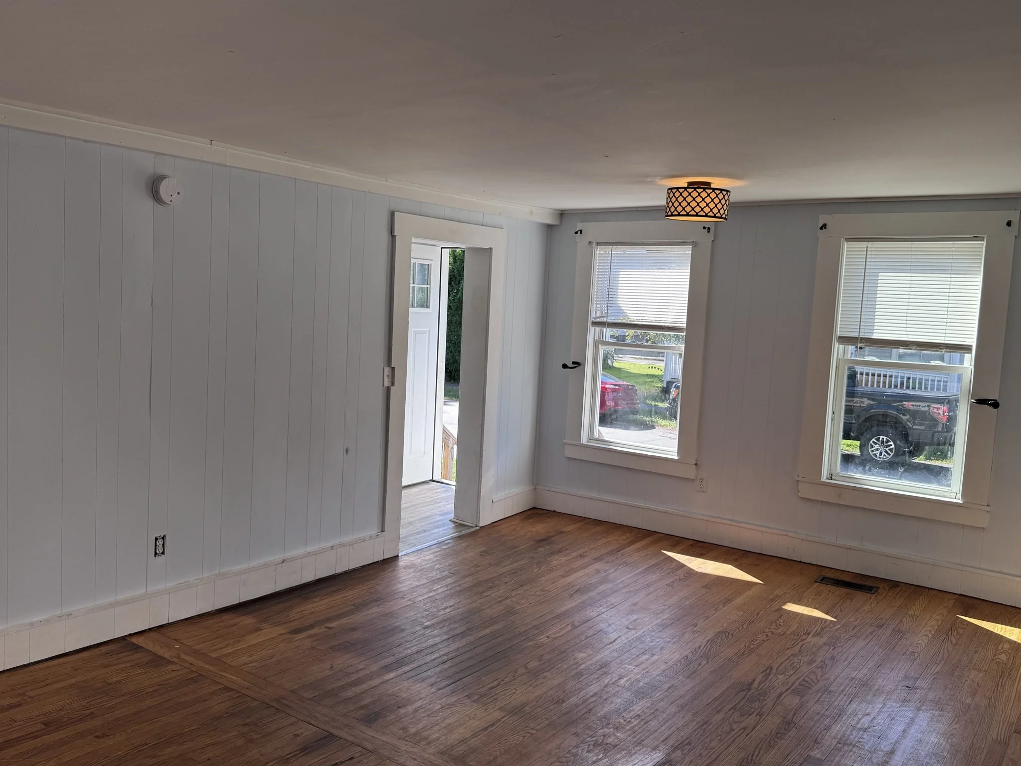 3 bed, 1 bath apartment for rent at 6 Morris Ave Unit 6, Westfield — photo 3 of 22