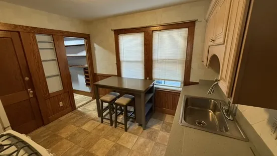 3 bed, 1 bath apartment for rent at 6 Narragansett St Unit 2, Dorchester — photo 18 of 20