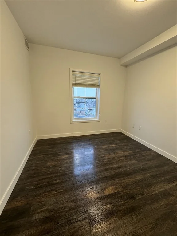 2 bed, 1 bath apartment for rent at 6 Needhams Landing Rd Unit 206, Lynn — photo 8 of 12