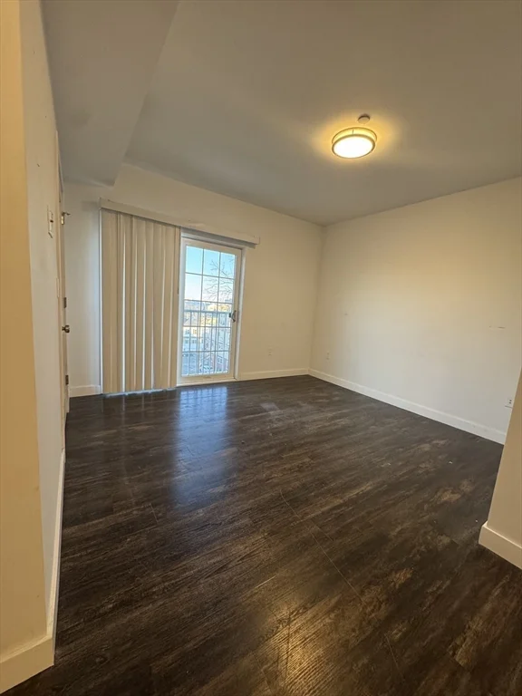 1 bed, 1 bath apartment for rent at 6 Needhams Landing Rd Unit 503, Lynn — photo 5 of 9