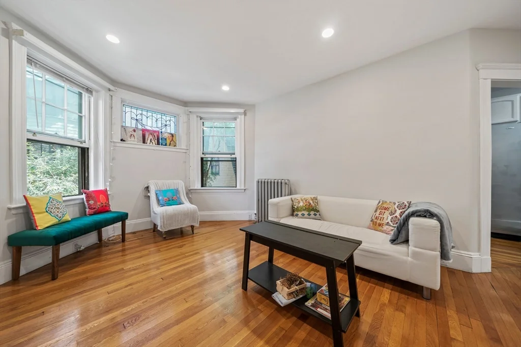 2 bed, 1 bath apartment for rent at 6 Newport Rd Unit 4, Porter Square — photo 6 of 21