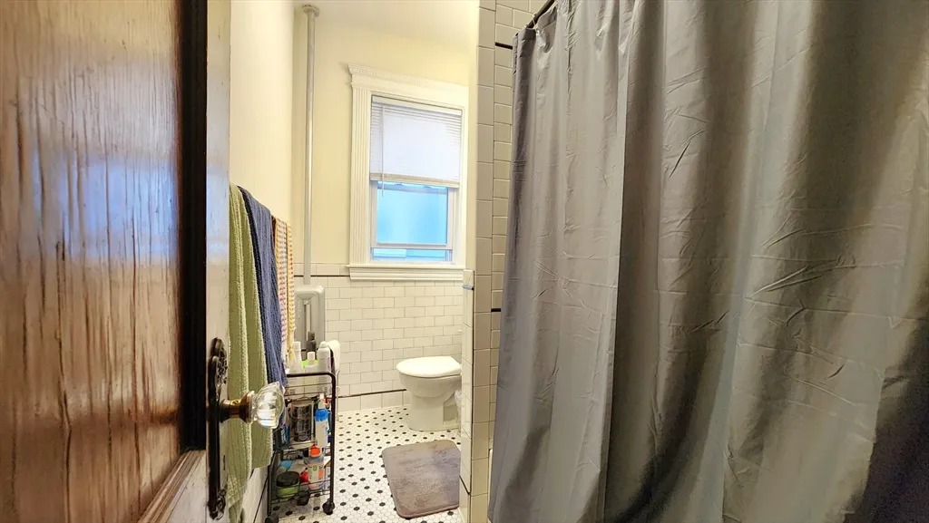 3 bed, 1 bath apartment for rent at 6 Newton St Unit 2, Cambridgeport — photo 11 of 11
