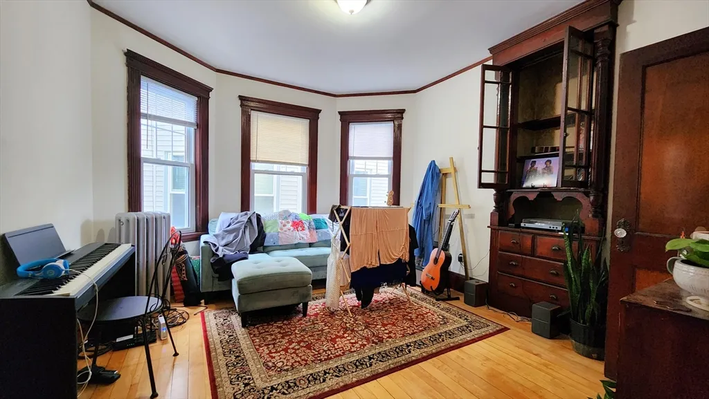 3 bed, 1 bath apartment for rent at 6 Newton St Unit 2, Cambridgeport — photo 7 of 11
