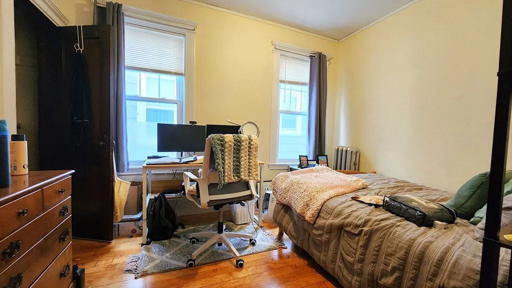 3 bed, 1 bath apartment for rent at 6 Newton St Unit 2, Cambridgeport — photo 5 of 11