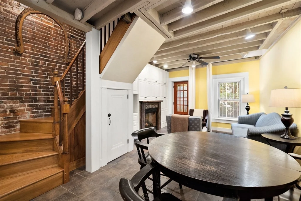 2 bed, 2 bath apartment for rent at 6 North Hudson St Unit 1, North End — photo 6 of 22