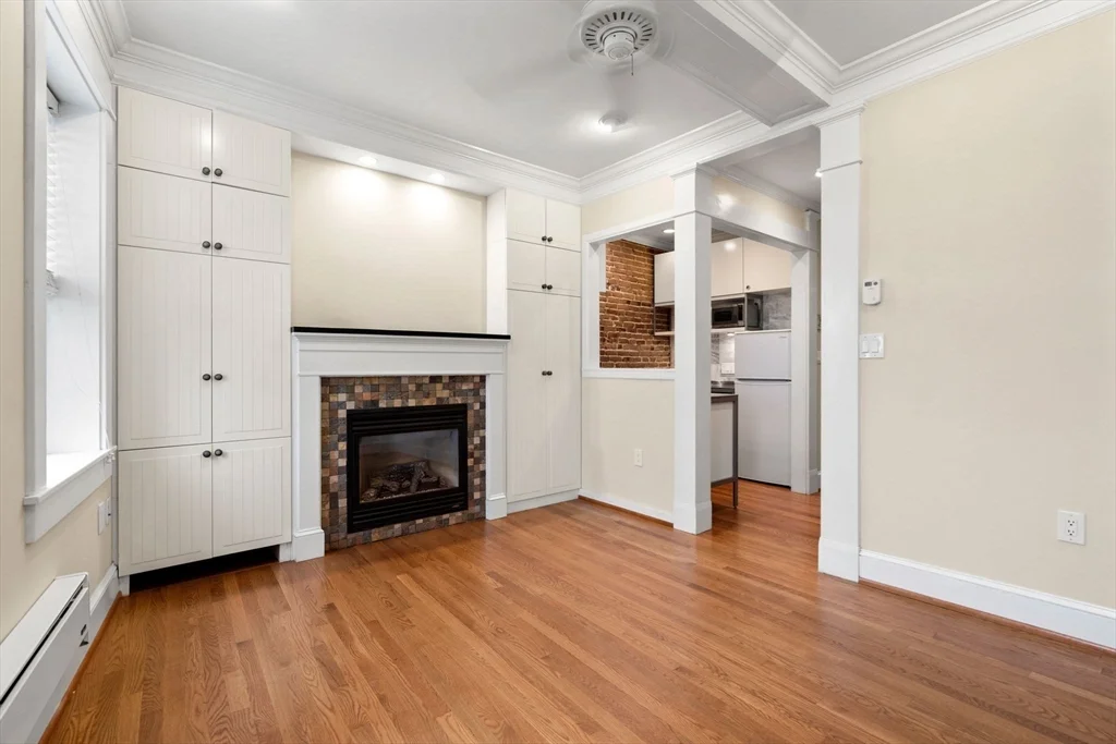 1 bed, 1 bath apartment for rent at 6 North Hudson St Unit 2, North End — photo 4 of 14