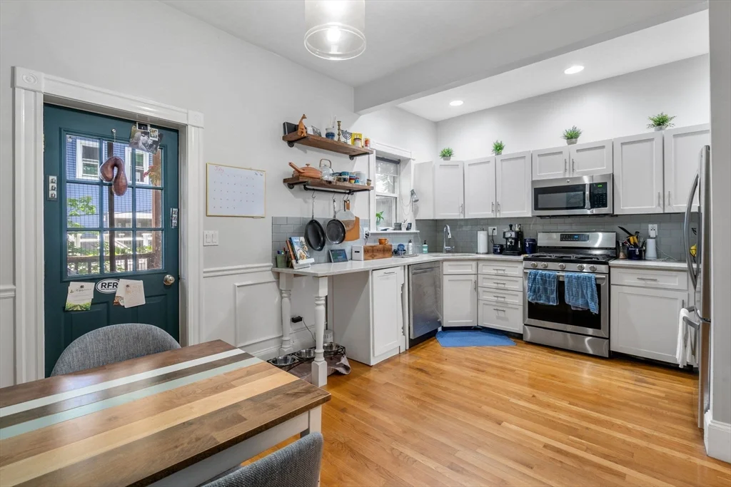 2 bed, 1 bath apartment for rent at 6 Pacific St Unit 1, South Boston — photo 3 of 15