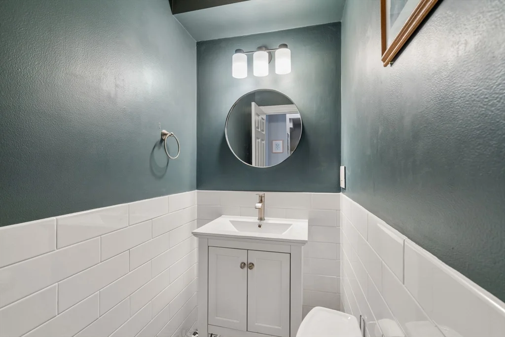 2 bed, 1 bath apartment for rent at 6 Pacific St Unit 1, South Boston — photo 6 of 15