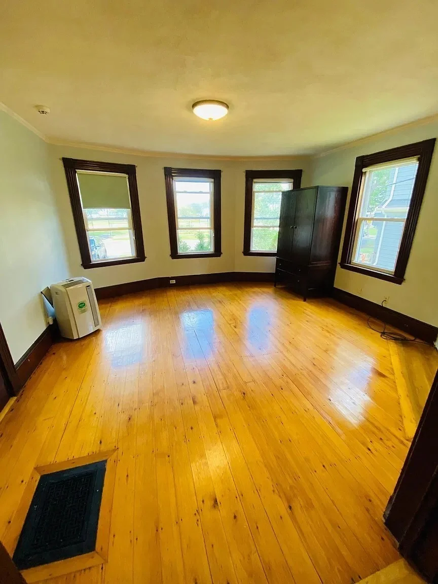 1 bed, 1 bath apartment for rent at 6 Parkson Street` Unit 1, Hyde Park — photo 5 of 15