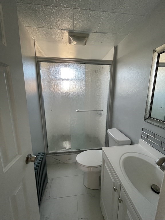 3 bed, 1 bath apartment for rent at 6 Pearl St Unit 2, Salem — photo 12 of 13