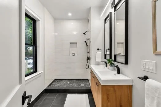 4 bed, 3 bath apartment for rent at 6 Pearl St Unit B, East Somerville — photo 10 of 17
