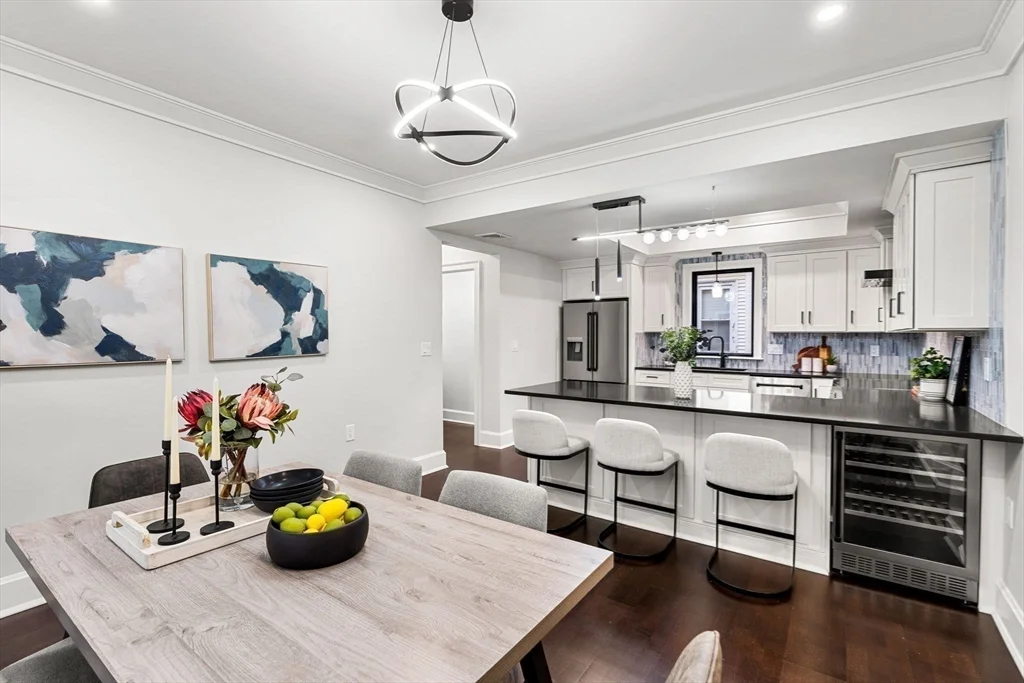 4 bed, 3 bath apartment for rent at 6 Pearl St Unit B, East Somerville — photo 5 of 17