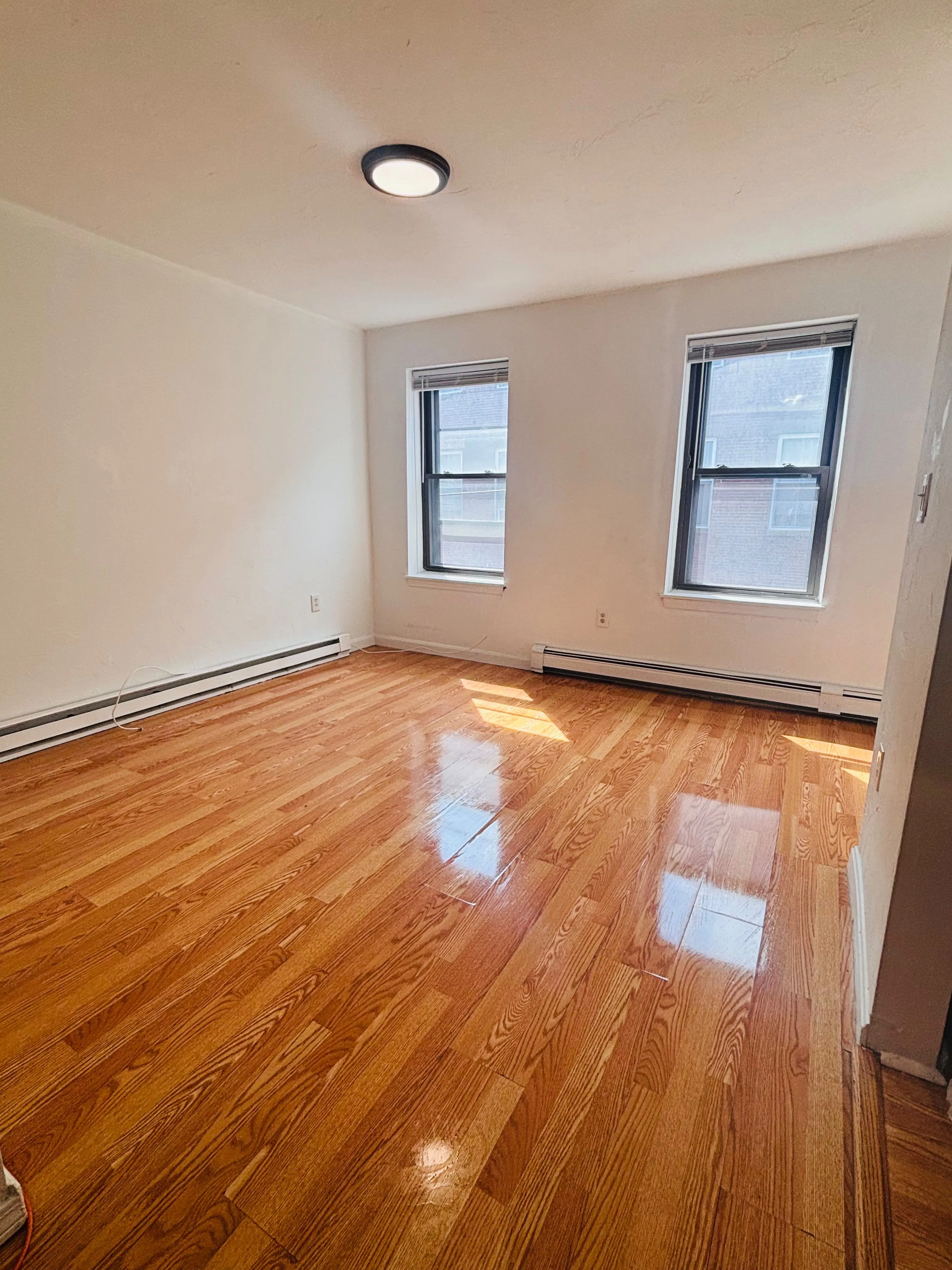 1 bed, 1 bath apartment for rent at 6 Pembroke St Unit 3, Chelsea — photo 2 of 11