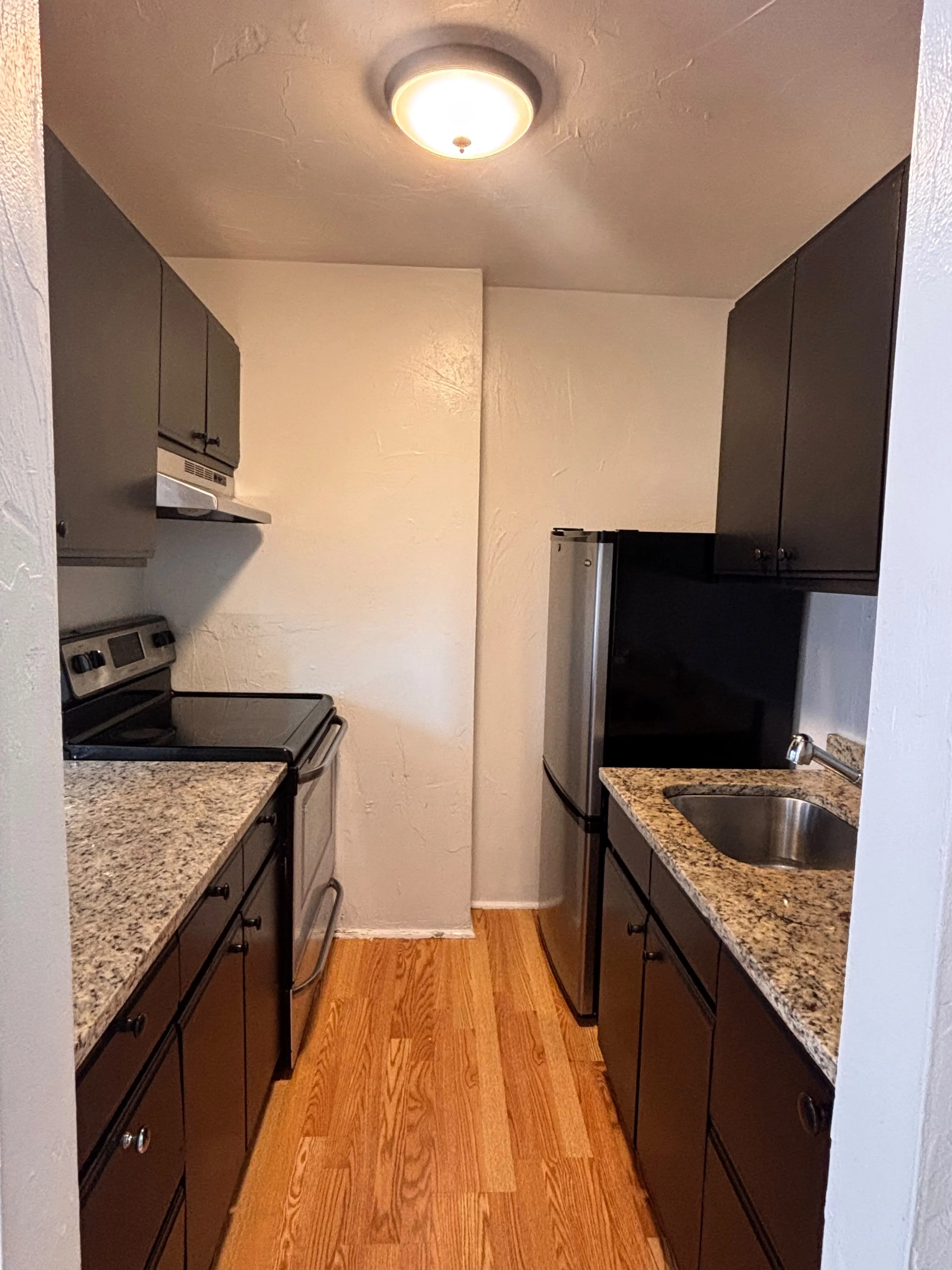 1 bed, 1 bath apartment for rent at 6 Pembroke St Unit 3, Chelsea