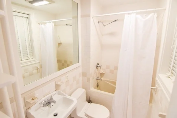 2 bed, 1 bath apartment for rent at 6 Perry St Unit 3, Coolidge Corner — photo 15 of 17