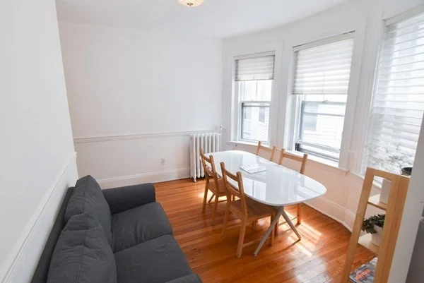 2 bed, 1 bath apartment for rent at 6 Perry St Unit 3, Coolidge Corner — photo 14 of 17
