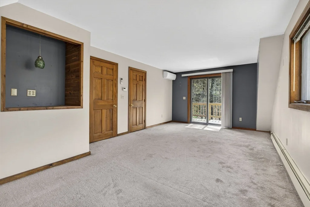 2 bed, 1 bath apartment for rent at 6 Pine Woods Rd, East Kingston — photo 11 of 22