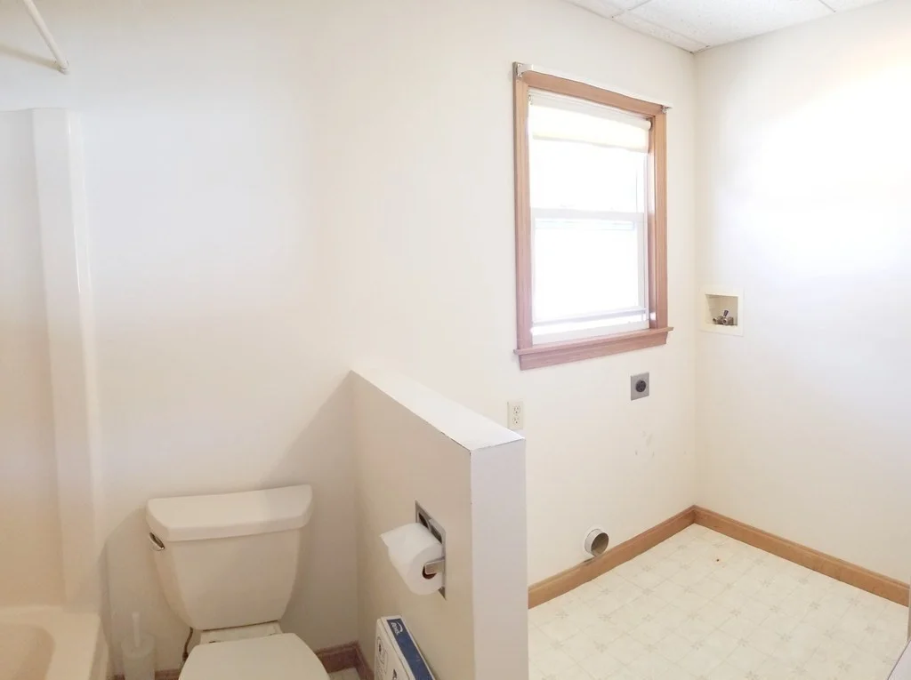 2 bed, 1 bath apartment for rent at 6 Pond St Unit 2, Spencer — photo 6 of 11