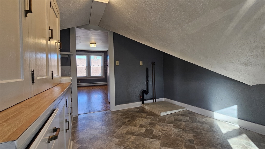 1 bed, 1 bath apartment for rent at 6 Pond St Unit 3, Spencer — photo 9 of 10