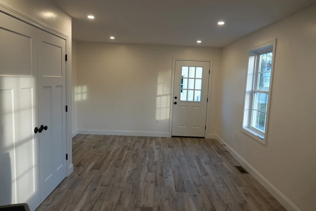 2 bed, 1 bath apartment for rent at 6 Pondover Rd Unit ADU, Billerica — photo 5 of 20
